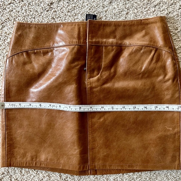 Leather skirt - Picture 2 of 5